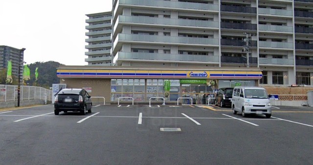 コンビニ　ミニストップ　茨木彩都あさぎ（コンビニ）まで1201m