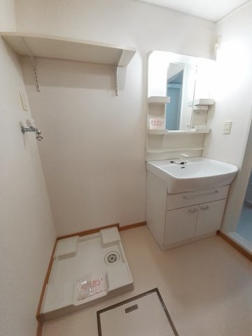 洗面設備　広い洗面スペース