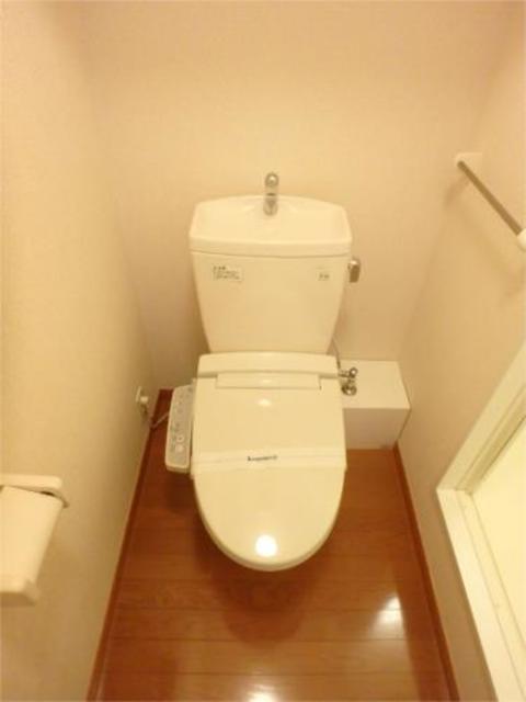 レオパレスストークハイツIIIのトイレ写真