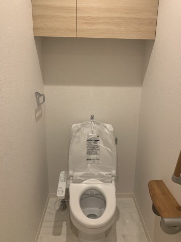 南海本線 忠岡駅 徒歩10分 2階建 築7年のトイレ写真