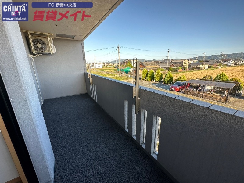 バルコニー　別部屋反転画像参考