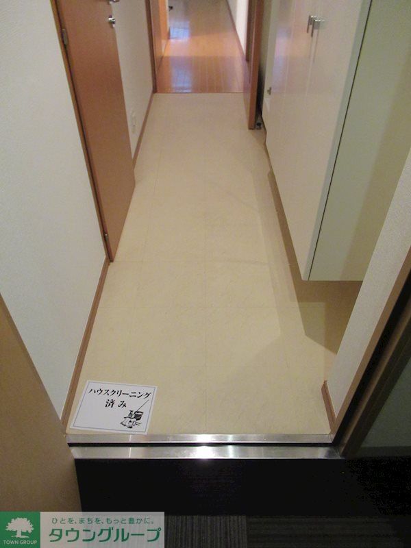 玄関　※参考写真