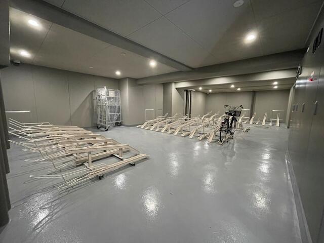 ロビー　駐輪場
