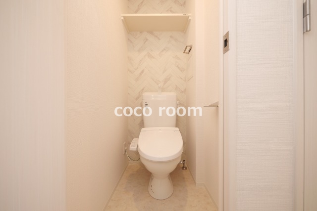 エスリード難波ザ・ブライトのトイレ写真