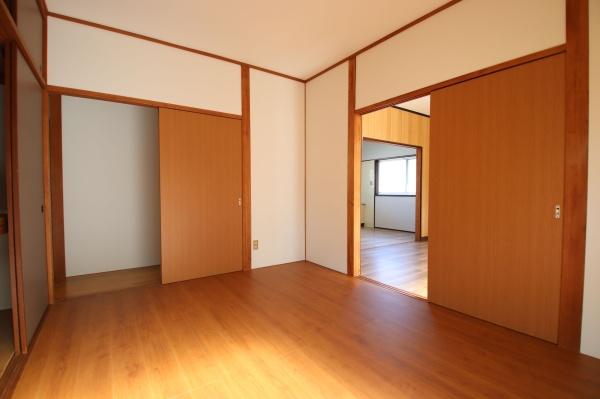 山川町貸家の内装写真