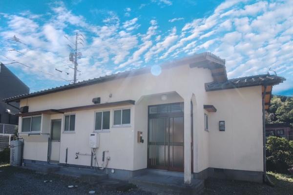 山川町貸家の外観写真