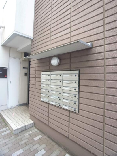 東急東横線 都立大学駅 徒歩9分 4階建 築15年の外観写真