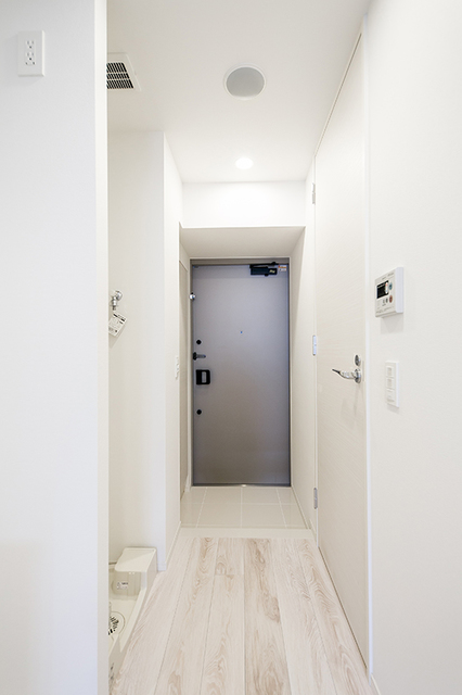 玄関　※写真は同タイプ住戸です。