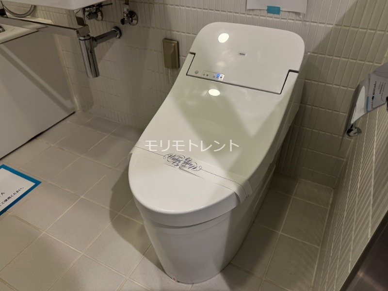 トイレ　室内参考写真（２Ｆ－Ｆタイプ）