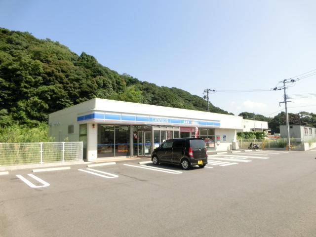 コンビニ　ローソン（コンビニ）まで713m