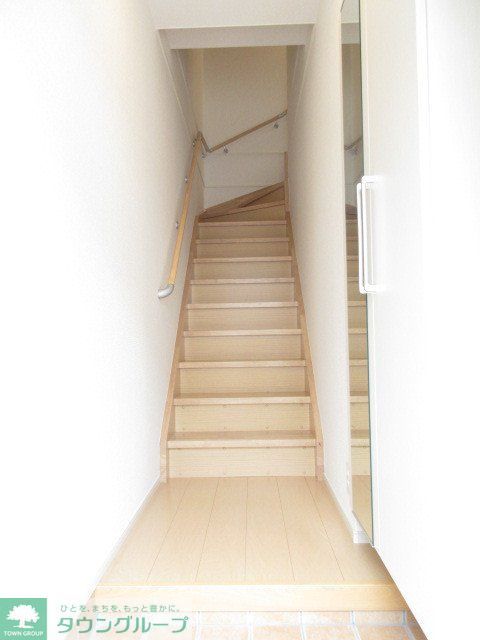 玄関　★お問い合わせはタウンハウジング町田店まで★