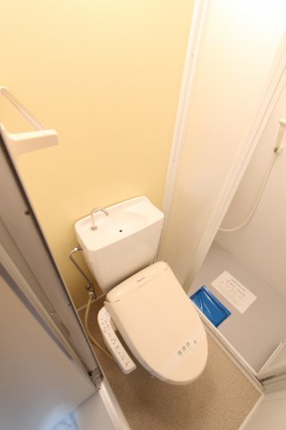 トイレ　同アパートの参考写真です。