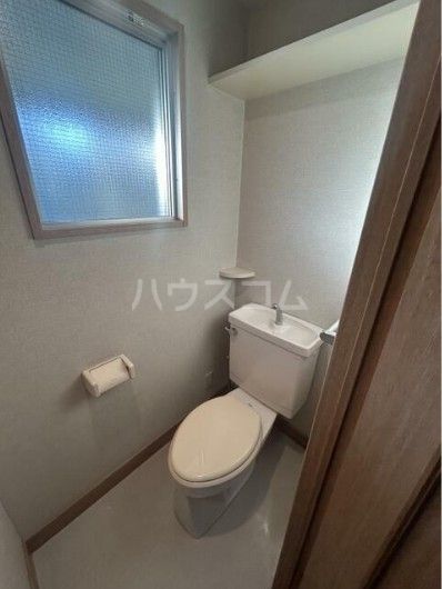 プロミネンス13仲町台のトイレ写真