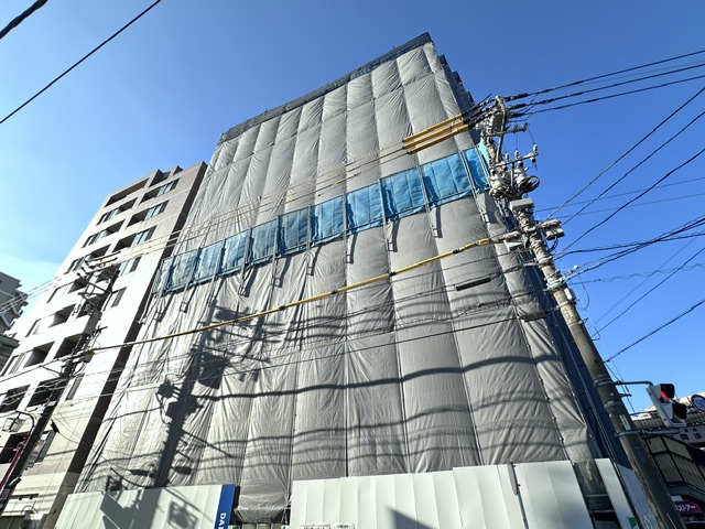 建物外観　建築中
