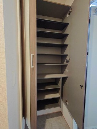 収納　シュージボックス