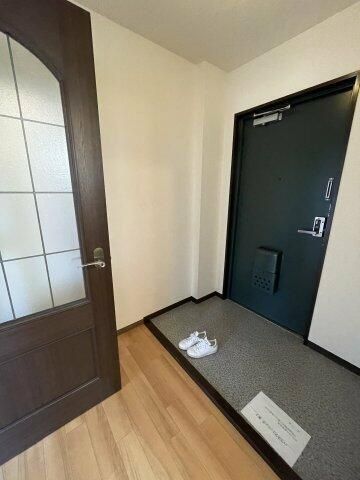 グランドハイツユタカIの玄関写真