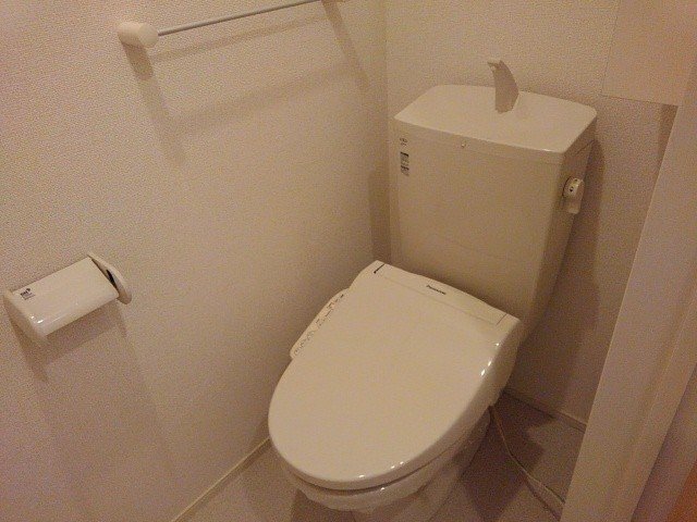トイレ　シンプルで使いやすいトイレです
