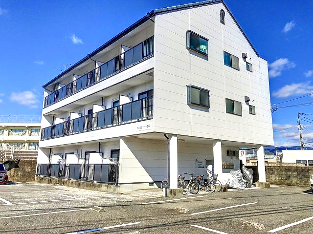 建物外観　2024年1月撮影