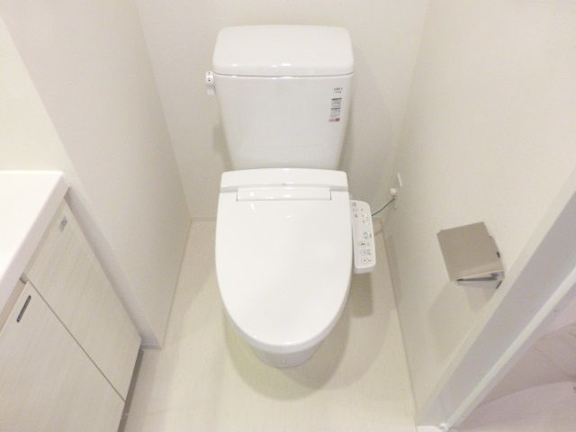 カーサスプレンディッド三田慶大前のトイレ写真
