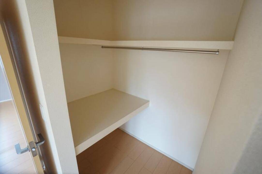 収納　ウォークインクローゼット
