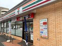 コンビニ　セブンイレブン 名古屋春田野1丁目店（コンビニ）まで195m