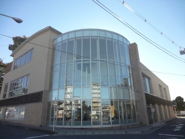 図書館　日野市立平山図書館（図書館）まで165m