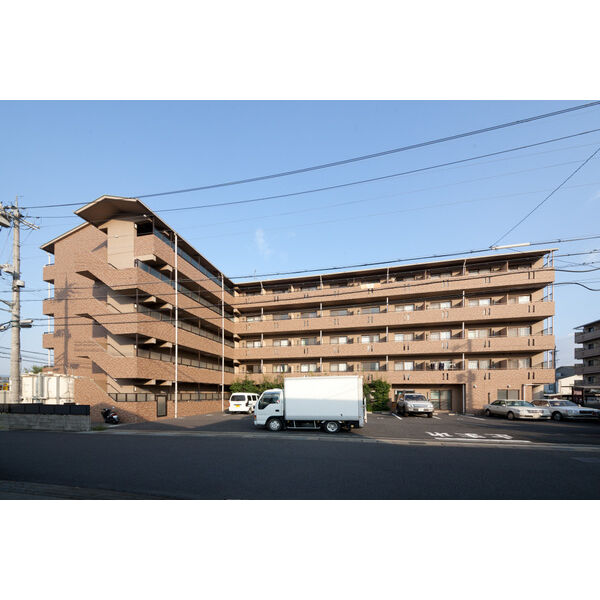ラヴィニア北村IIの外観写真