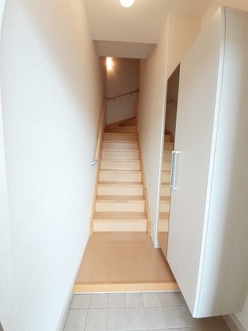 玄関　収納もある玄関です