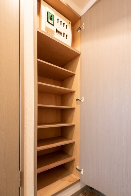 収納　靴入