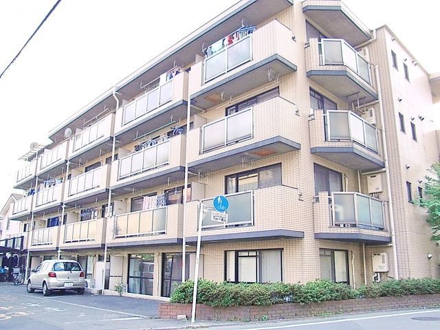 建物外観　★日当たり良好な外観★