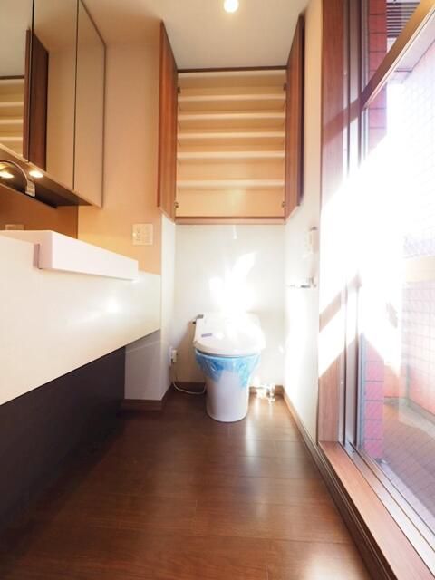 トイレ　清潔感のあるトイレです