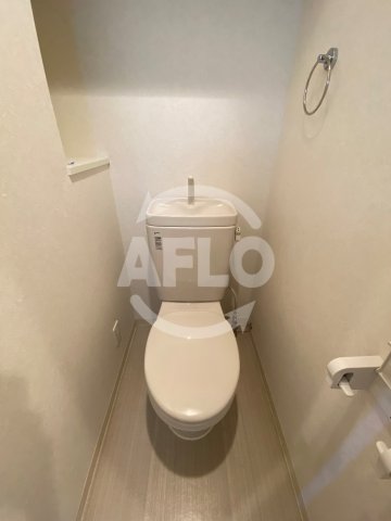 トイレ　プレサンス心斎橋ルティア　トイレ