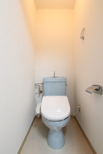 【オクトワール松山中村のトイレ】