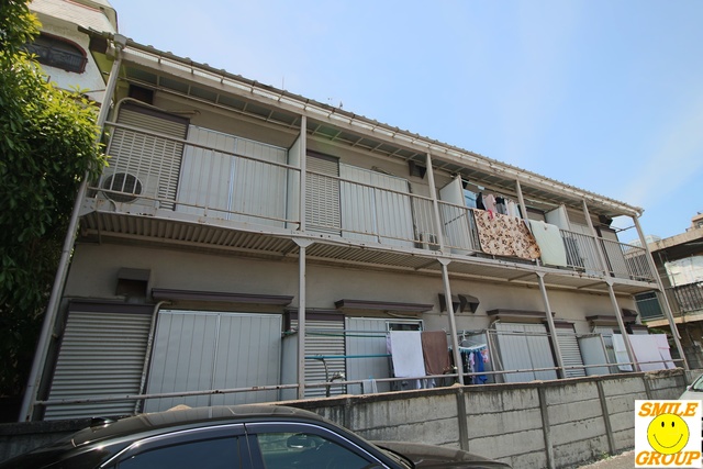 【市川市南八幡のアパートの建物外観】