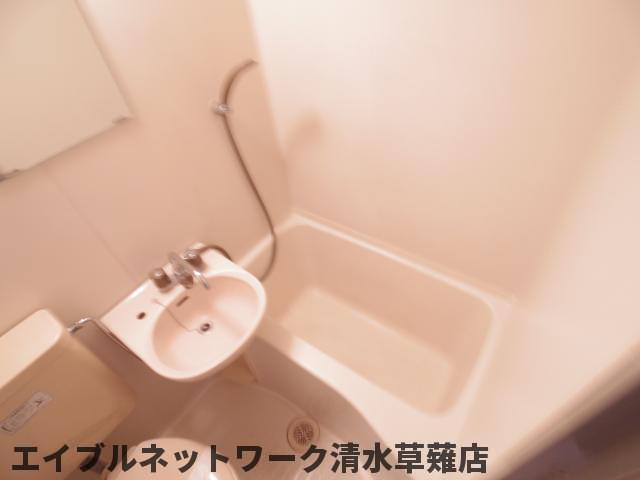 バス・シャワールーム　お風呂で日々の疲れを落としましょう