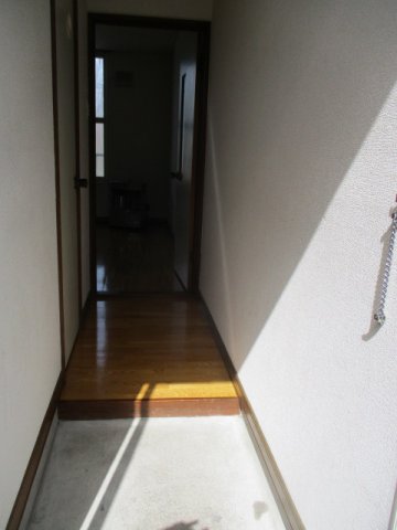 五光10条ハイツAの玄関写真