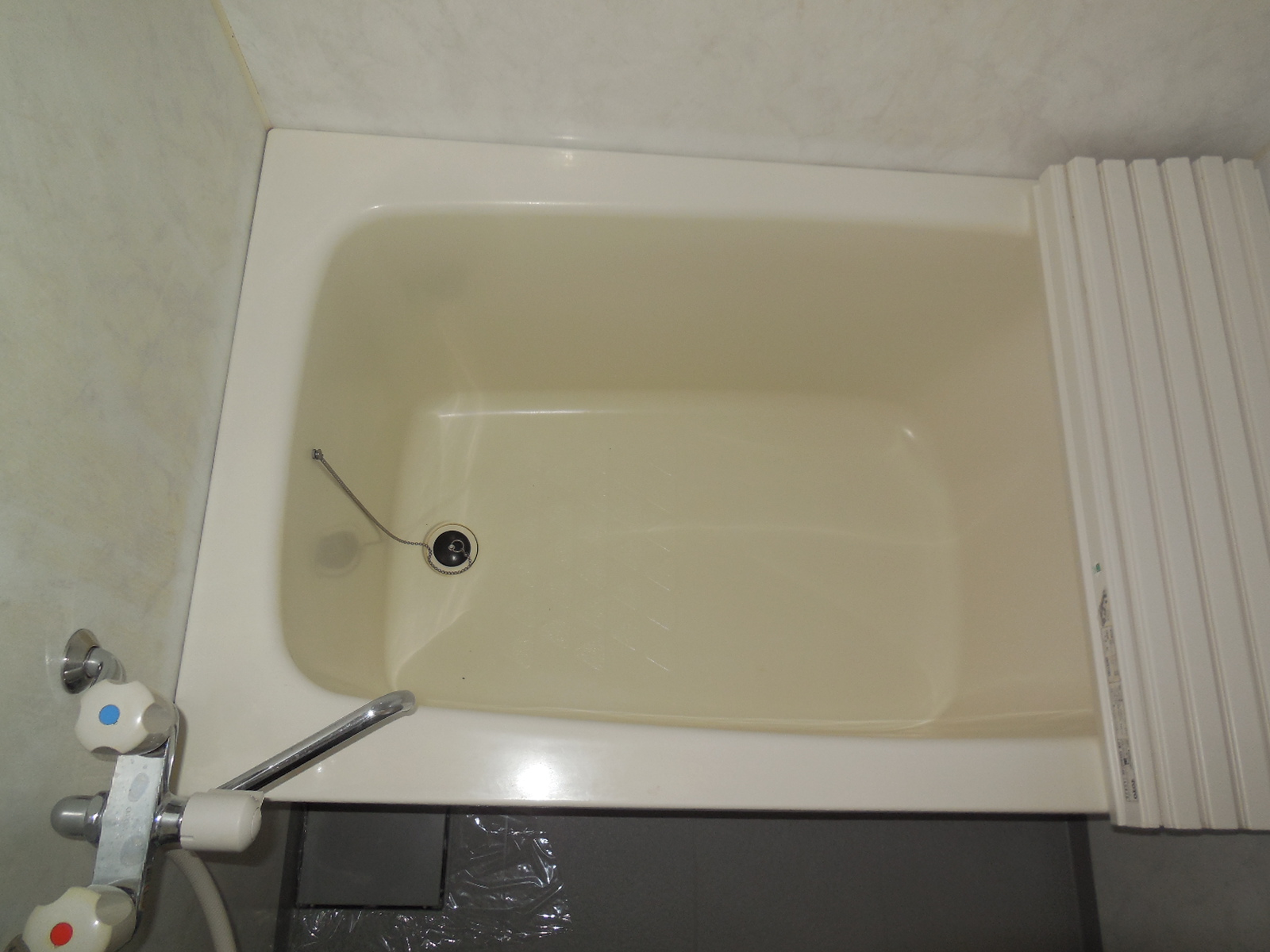 バス・シャワールーム　203号室参照