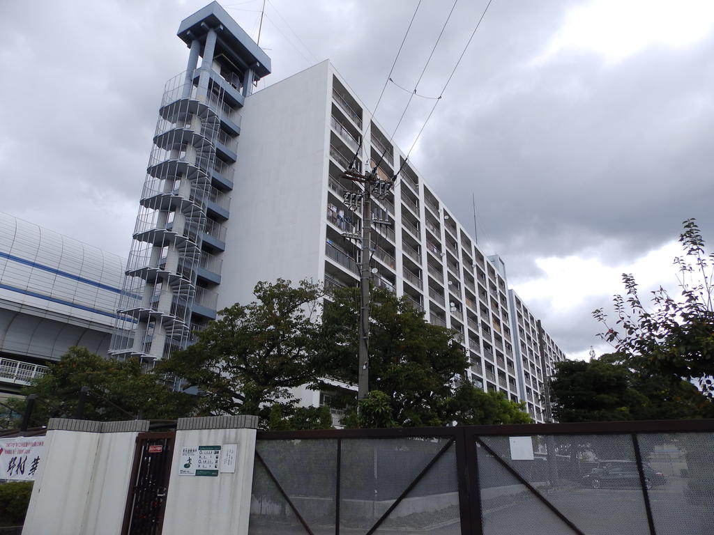建物外観　南向き