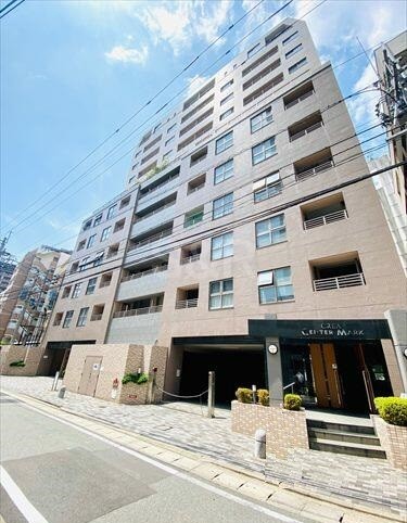 建物外観　重厚見た目です