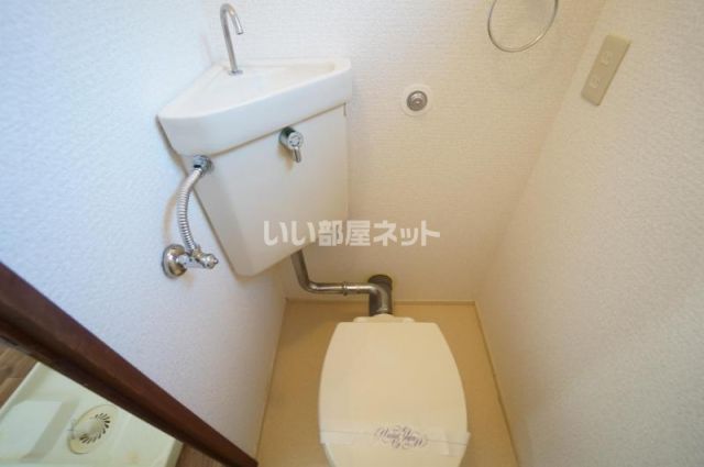 【ハイツべインテIのトイレ】