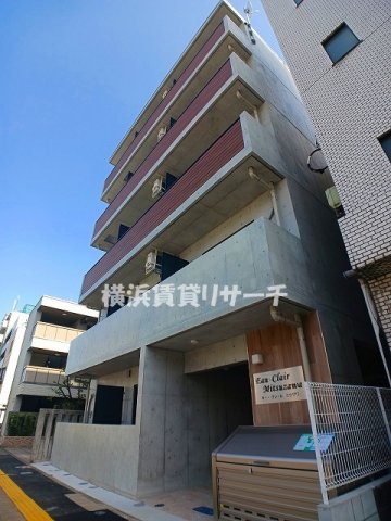横浜市神奈川区三ツ沢中町のマンションの建物外観