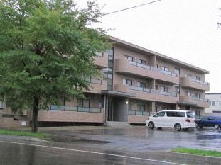 【札幌市北区屯田七条のマンションの駐車場】