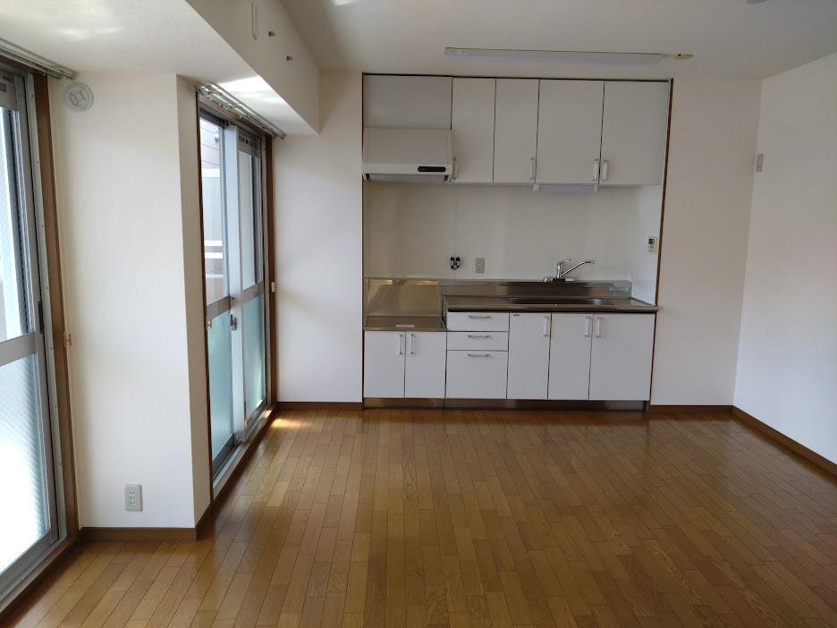 キッチン　LDK　約10.6帖　※同じタイプの別のお部屋です