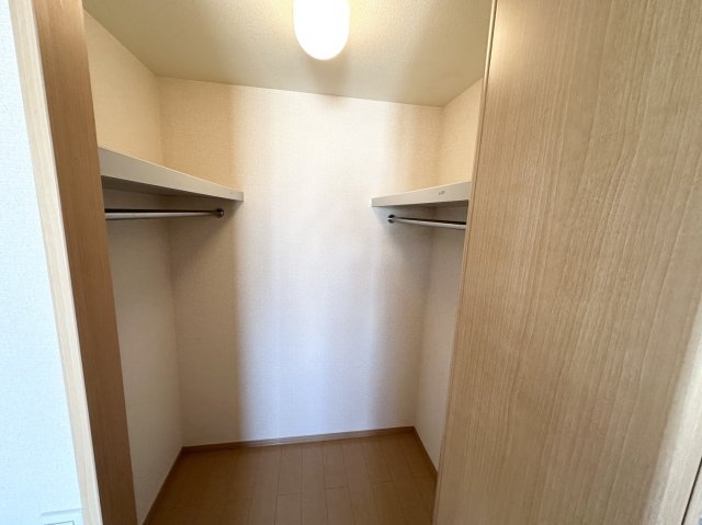 収納　ウォークインクローゼット