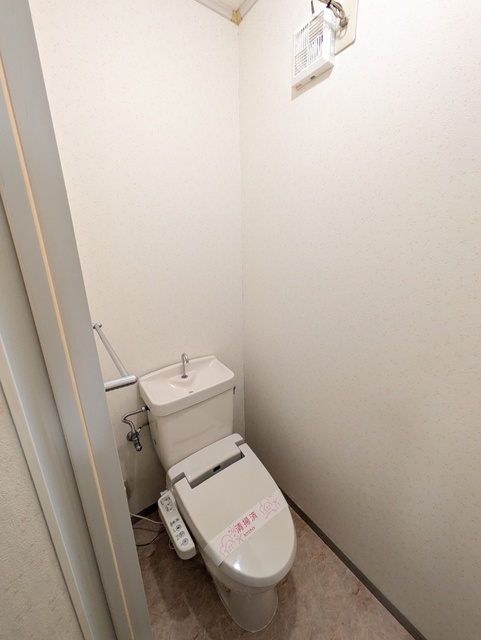 トイレ　☆衛生的な温水洗浄便座☆