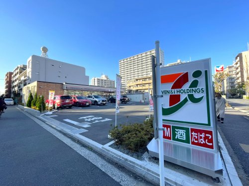 【三鷹市井口のマンションのコンビニ】