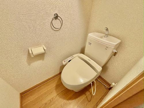 トイレ　設備・仕様は号室により異なる為、現況を優先いたします。