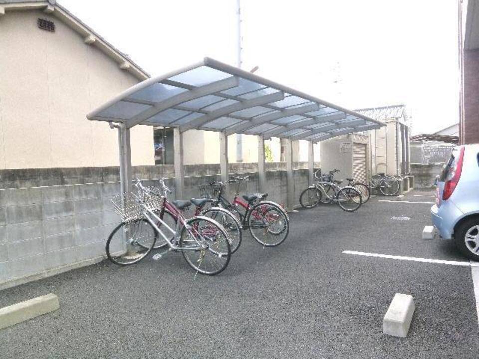 駐車場　駐輪場