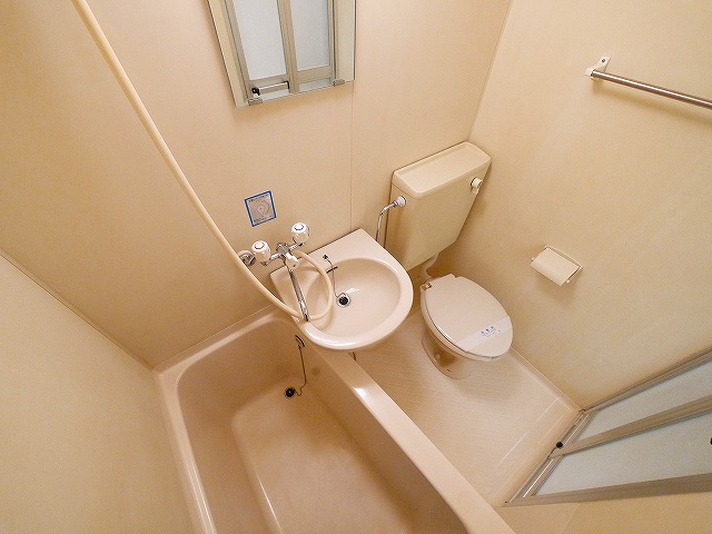 バス・シャワールーム　日々の疲れを癒すお風呂付です