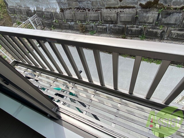 バルコニー　バルコニーは陽当たり良好で、洗濯物も乾きやすいですね